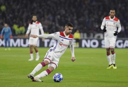 比排名第二 比排名第二